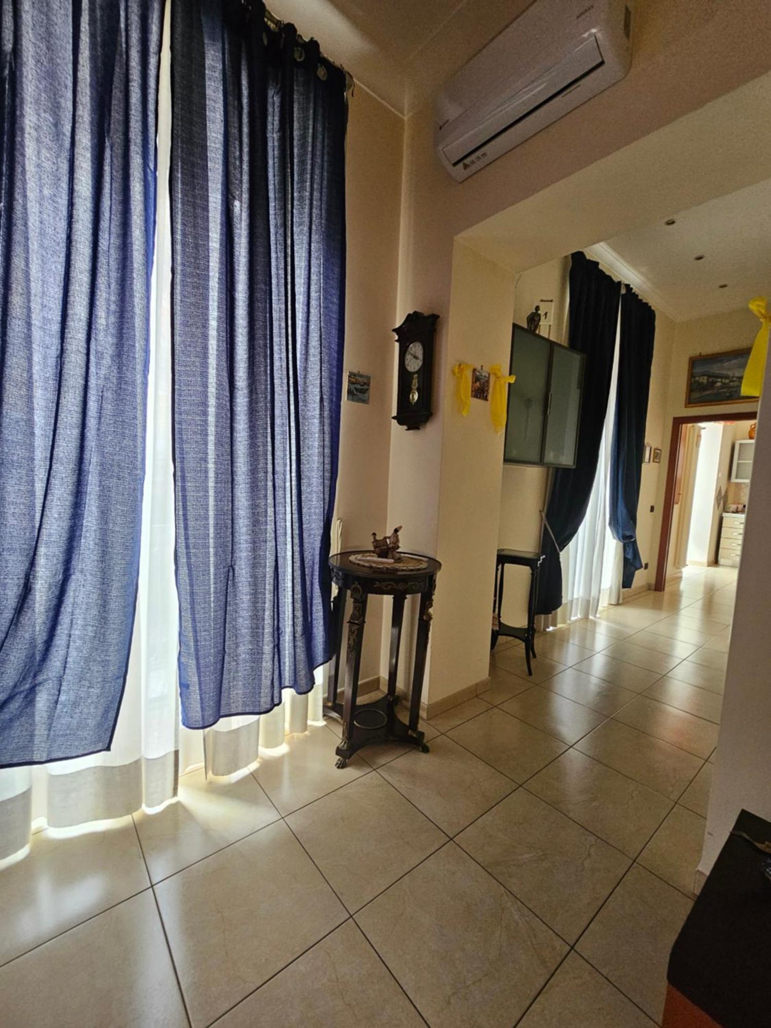נאפולי Vomero Inn מראה חיצוני תמונה